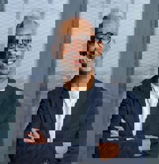 levy_headshots117 (1).jpg