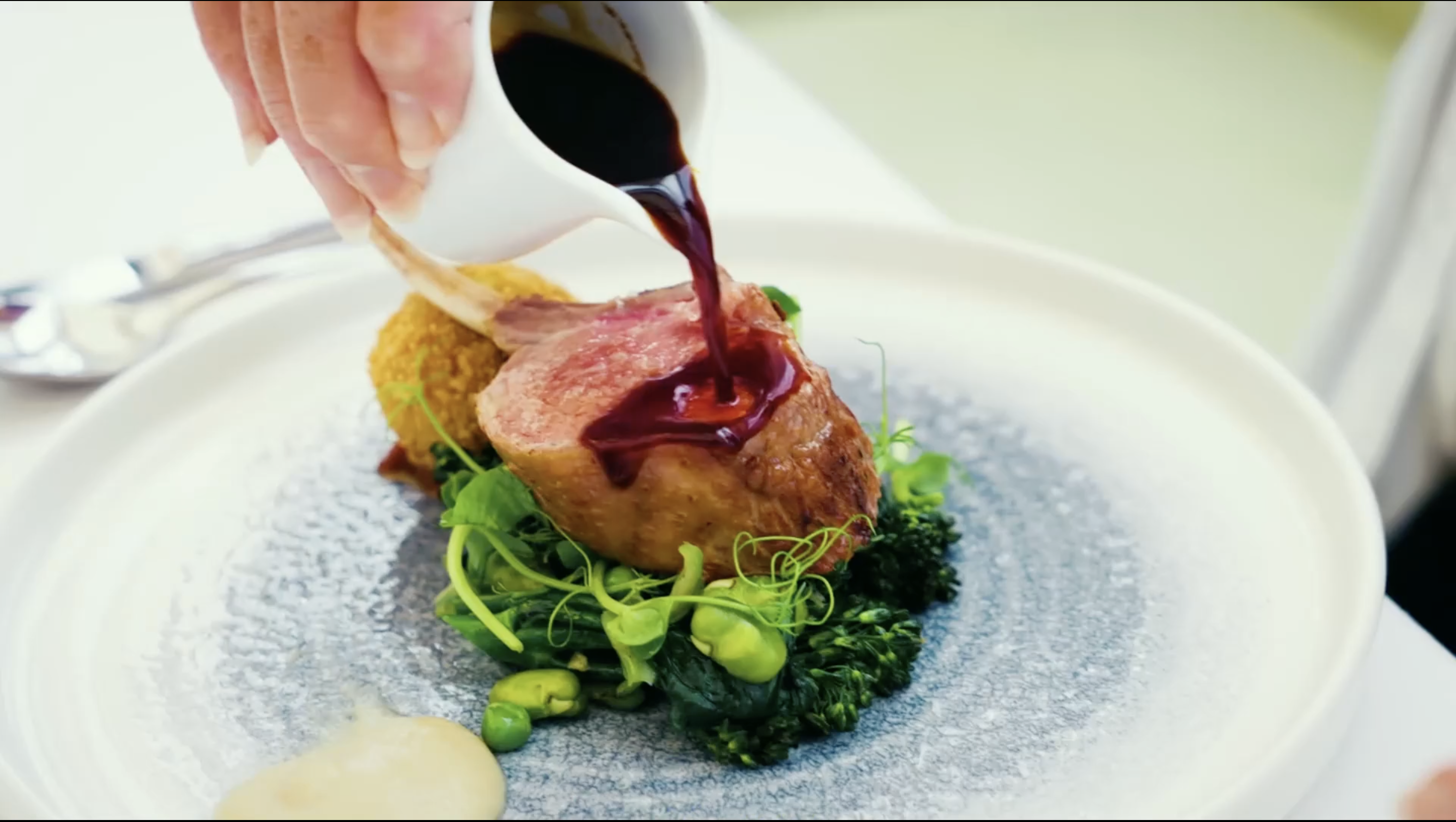 /media/iqsmu3yi/food-drink.png?width=2940&height=1660&v=1dc17660f4b5310